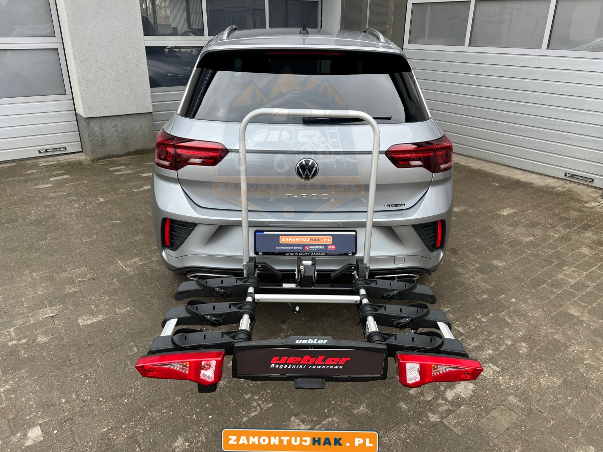  VW T-ROC z bagażnikiem rowerowym Uebler i31 to idealne połączenie